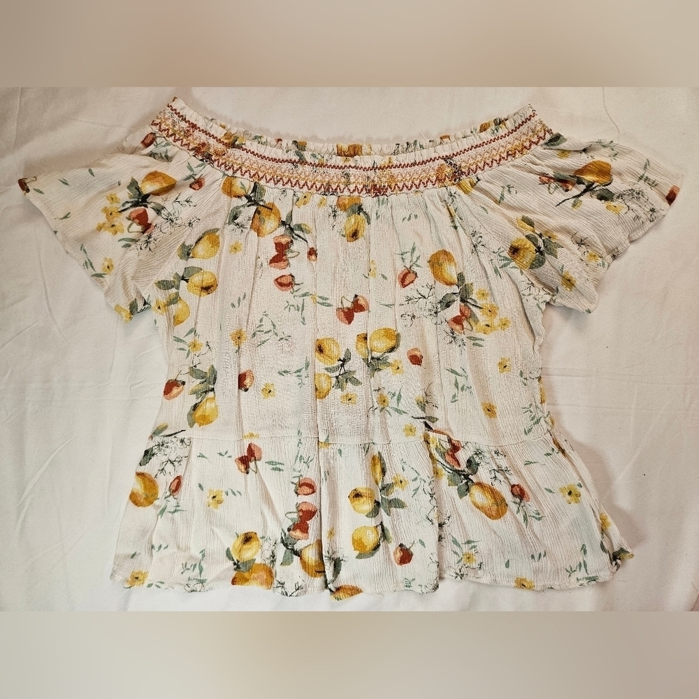 Maurices Womens White & Yellow/Red Floral Off Shoulder Short Sleeve Top Size M